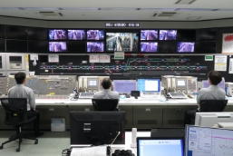 集中管理と安全監視